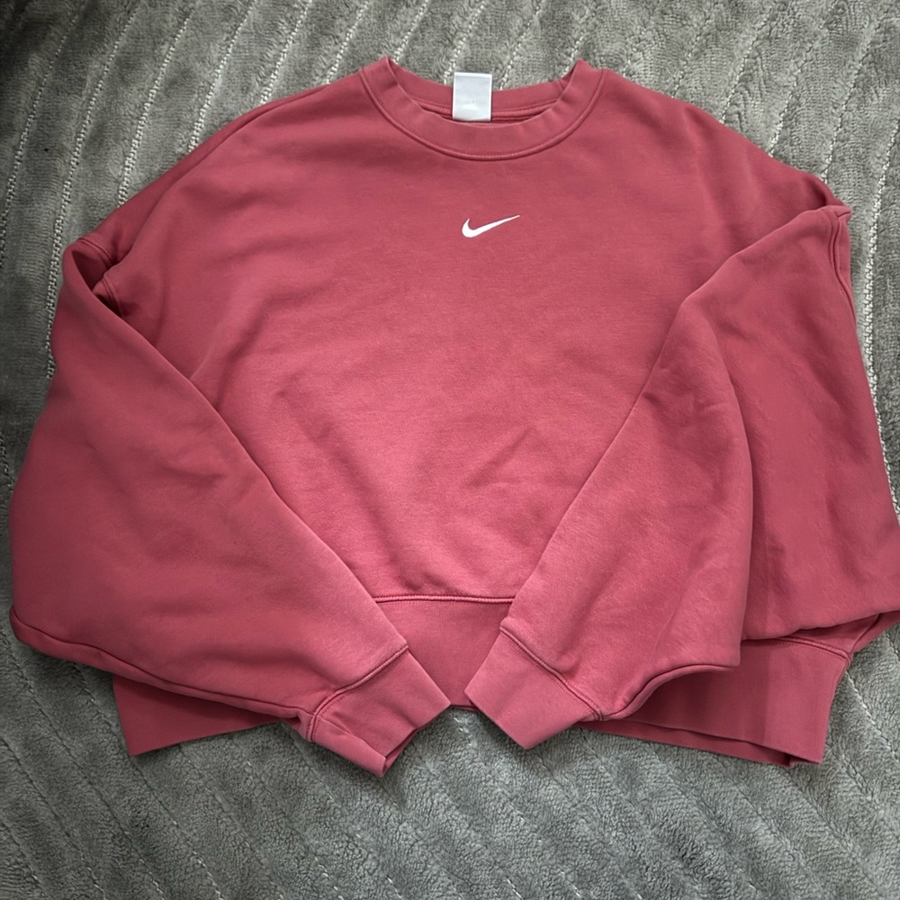 Nike Crew neck Women’s (Cropped)
